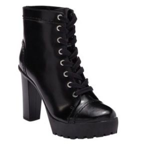 SCHUTZ
Black Aruna Boots/Booties
Size: US 9